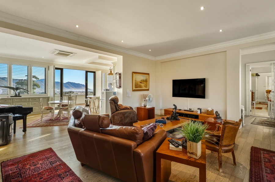 5 Bedroom Property for Sale in Somerset West Rural Western Cape